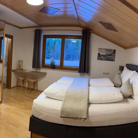 Landhaus Brugger Apartment Saalfelden Екстериор снимка