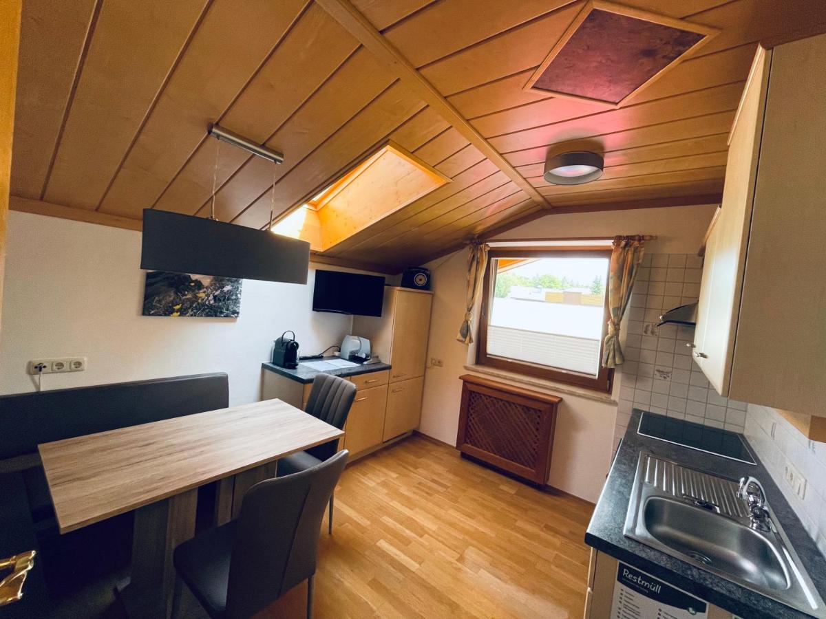 Landhaus Brugger Apartment Saalfelden Екстериор снимка